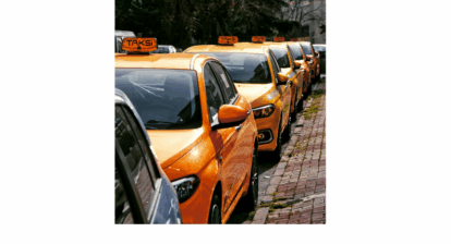 Lyft ends the test that showed drivers how often riders tip. Learn what this means for rideshare drivers and how it could affect ride acceptance decisions.