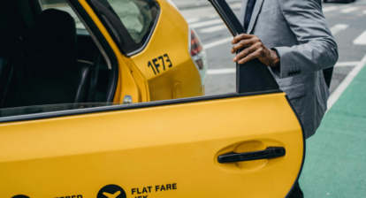 Learn how independent taxi drivers can build a steady client base through repeat customers, local partnerships, and professional service that encourages long-term business.